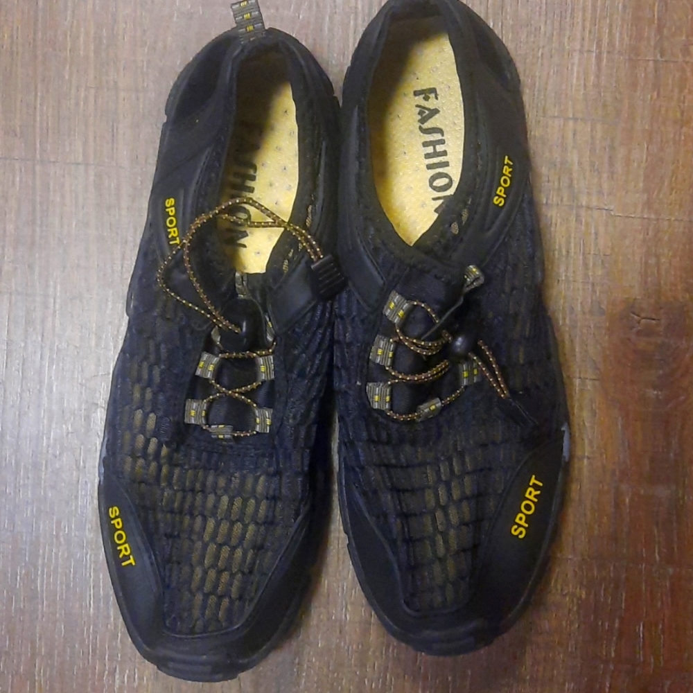 Fashion sport water shoes